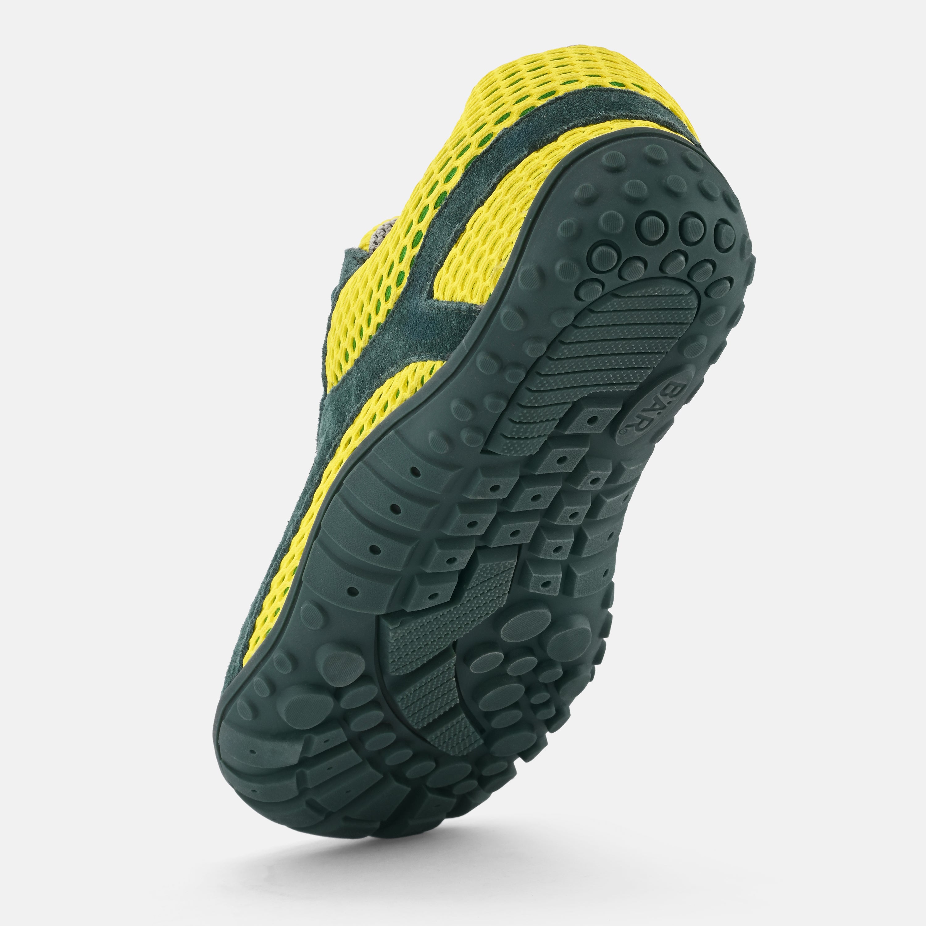 Wide toe fit running shoes