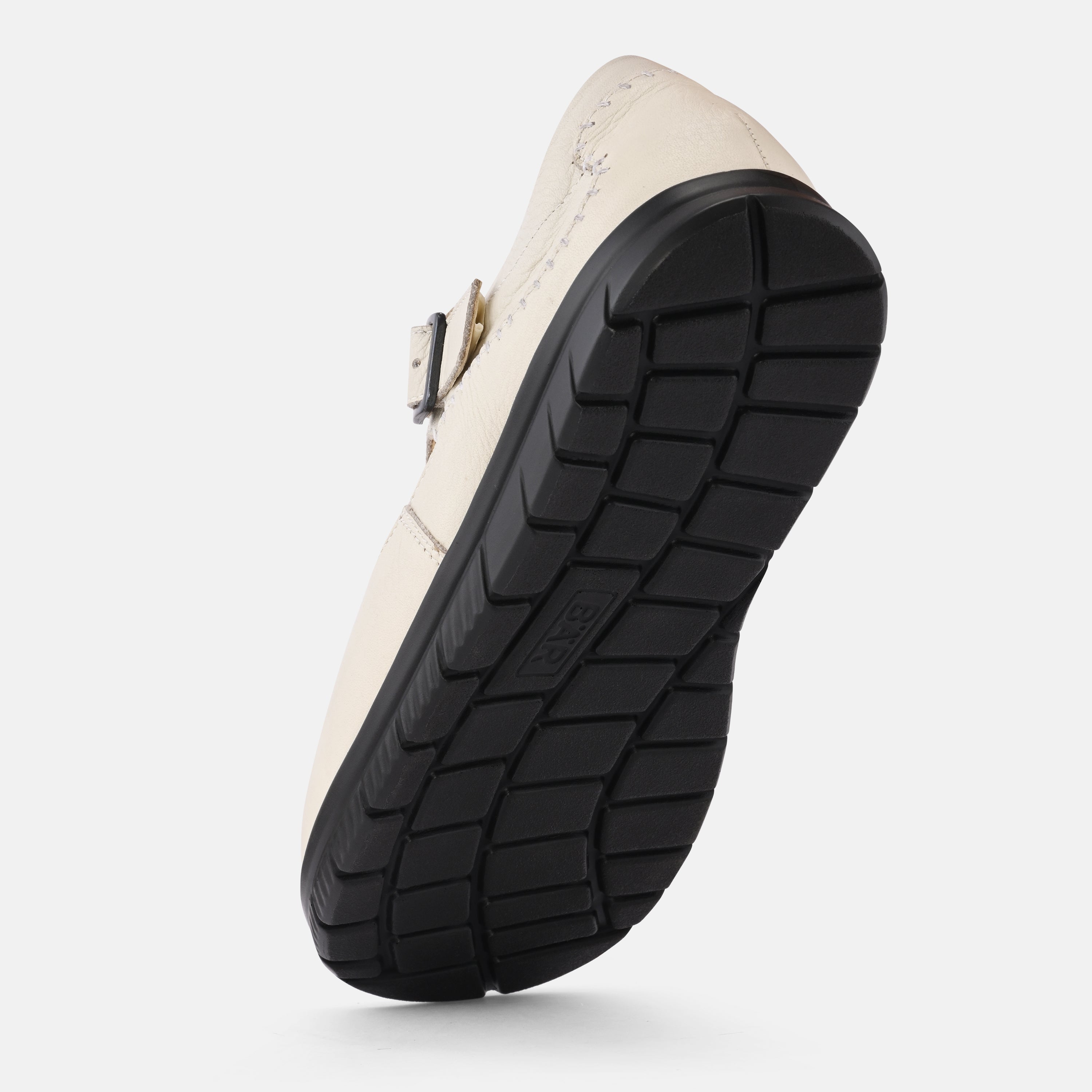 Men's White open toe lifestyle footwear Baer